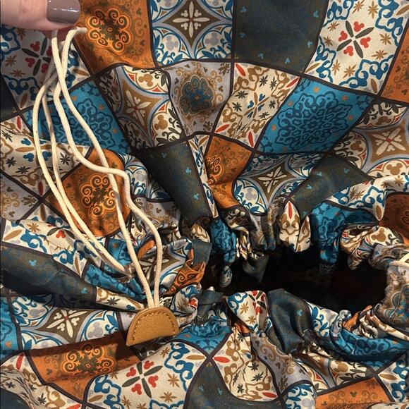 Disney's Coronado Springs Resort Straw Tote Bag - Picture 6 of 11